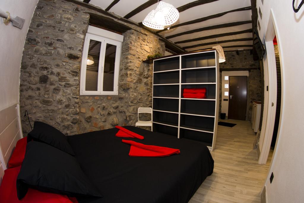 Andra Mari Apartamentu Turistikoak Bermeo Room photo