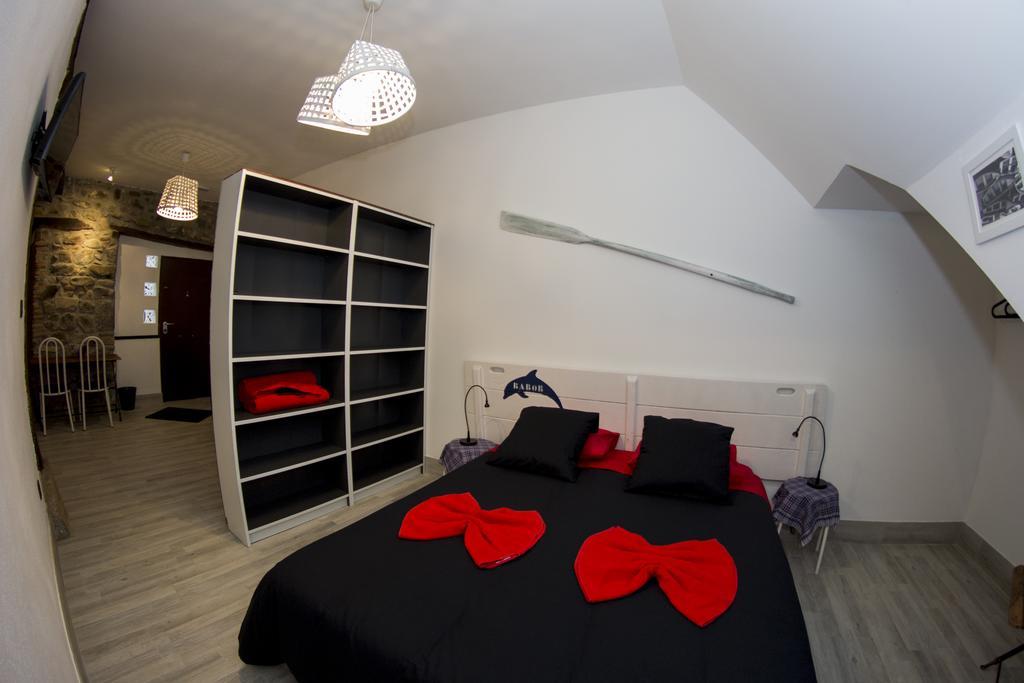Andra Mari Apartamentu Turistikoak Bermeo Room photo